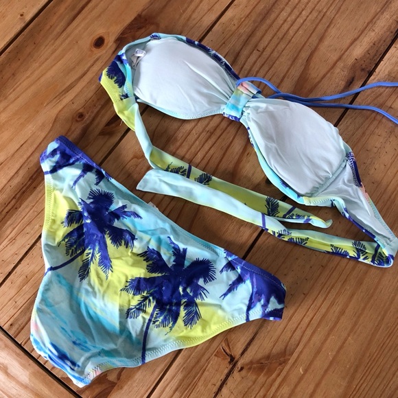 DONATED✳️Palm Tree Bikini - Picture 5 of 6